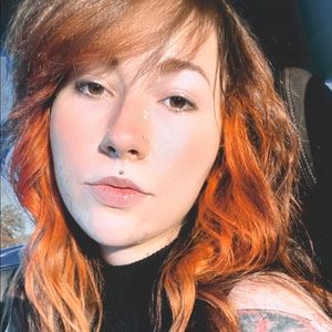 Meet your Posher, Caitlyn